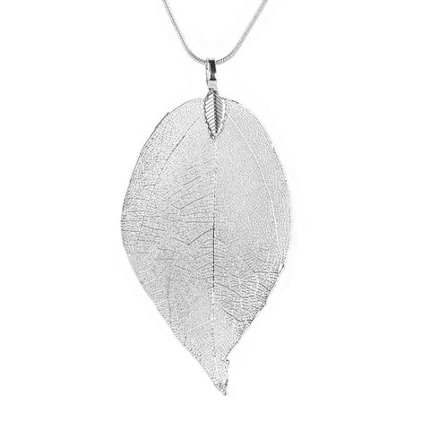 Women Special Leaf Pendant